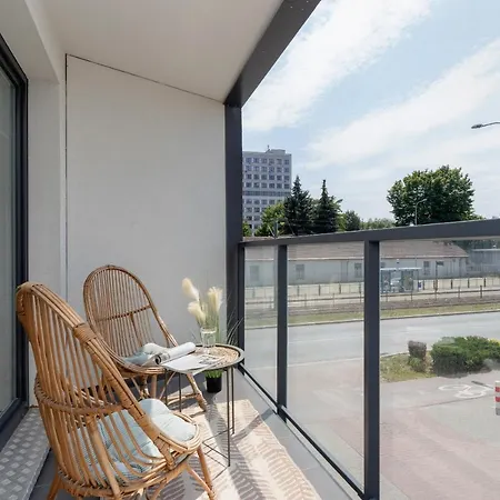 With Balcony & Parking Mogilska By Renters Prestige * Краков