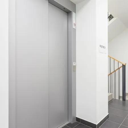 Appartement With Balcony & Parking Mogilska By Renters Prestige Krakau